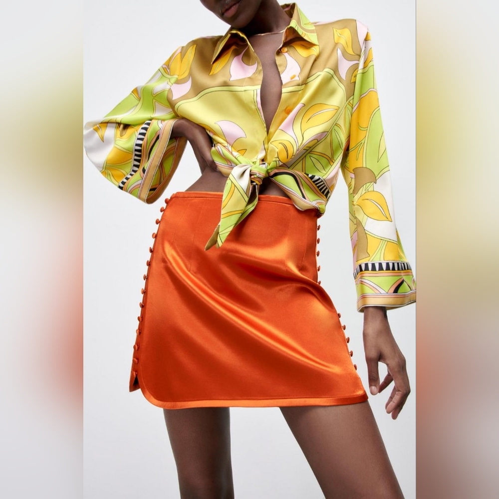 ZARA High-waisted Mini Orange BUTTONED SATIN EFFECT SKIRT Sz S